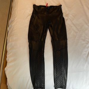Like new Spanx faux leather leggings